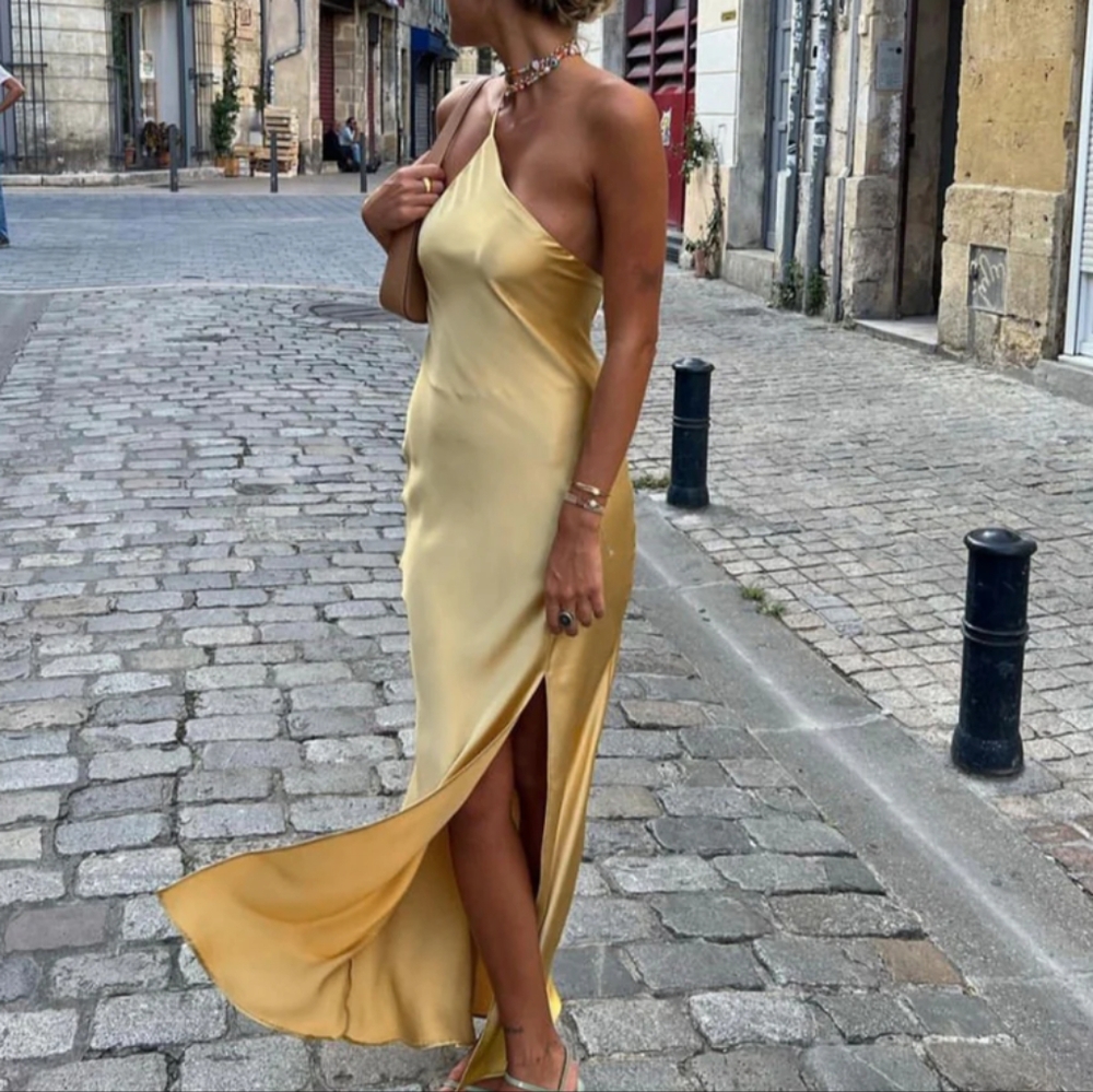 LIKE NEW Commense Moonlight Yellow Open Back Satin Slit Maxi Dress Size Medium